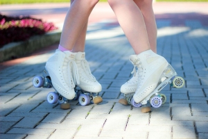 Why Women Are Embracing The Roller Skate Trend?